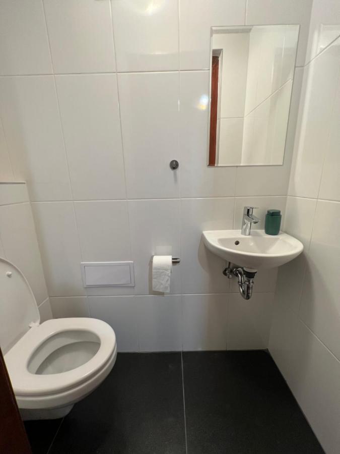Hostel Do-Re-Mi Прага Екстер'єр фото
