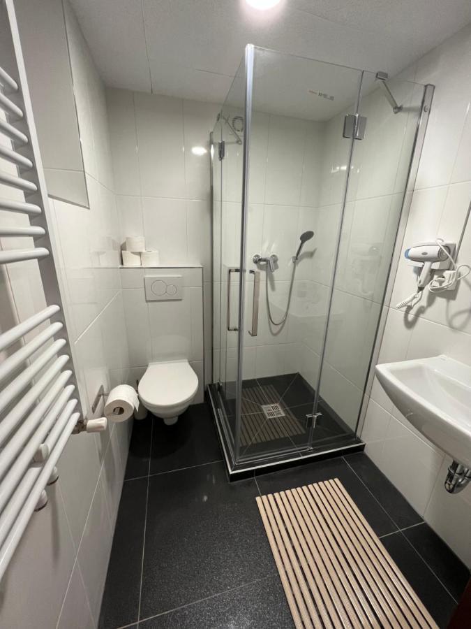 Hostel Do-Re-Mi Прага Екстер'єр фото