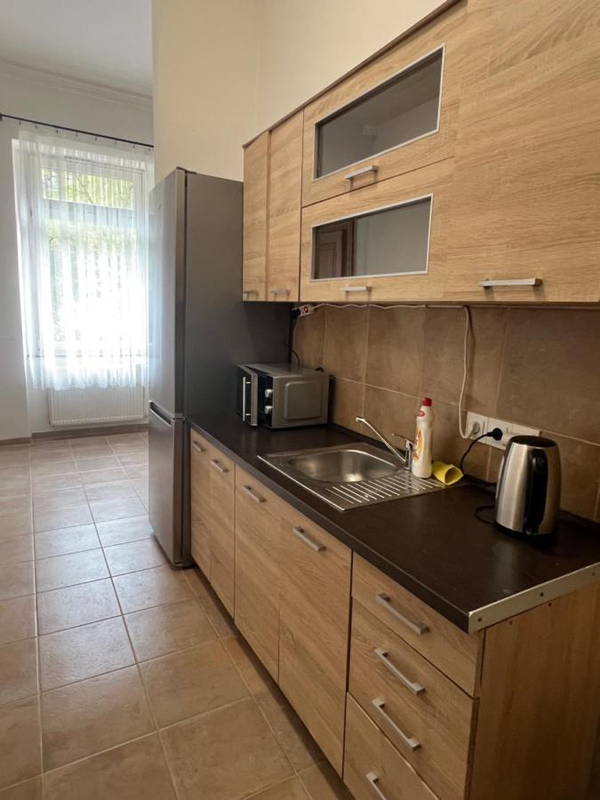 Hostel Do-Re-Mi Прага Екстер'єр фото