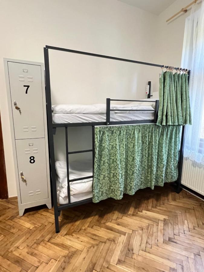 Hostel Do-Re-Mi Прага Екстер'єр фото
