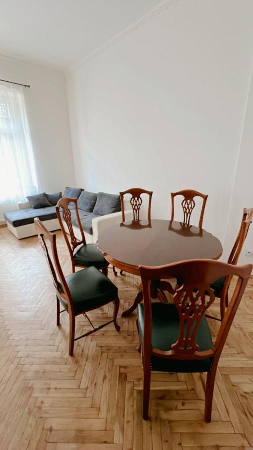 Hostel Do-Re-Mi Прага Екстер'єр фото
